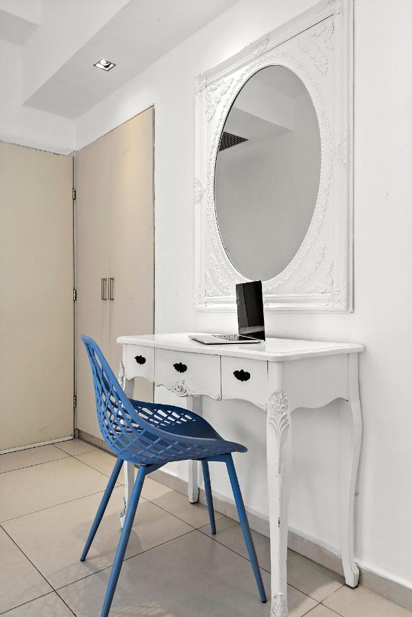 Glorious Renovated Apartment On Top Of The Beach Тель-Авив Экстерьер фото