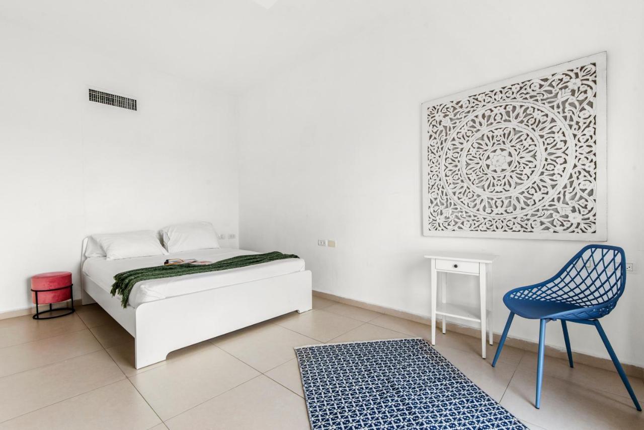 Glorious Renovated Apartment On Top Of The Beach Тель-Авив Экстерьер фото